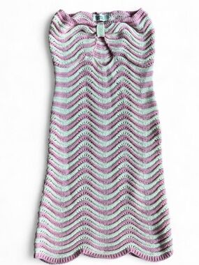 Beginning Boutique Pink and White Wave Knit Dress